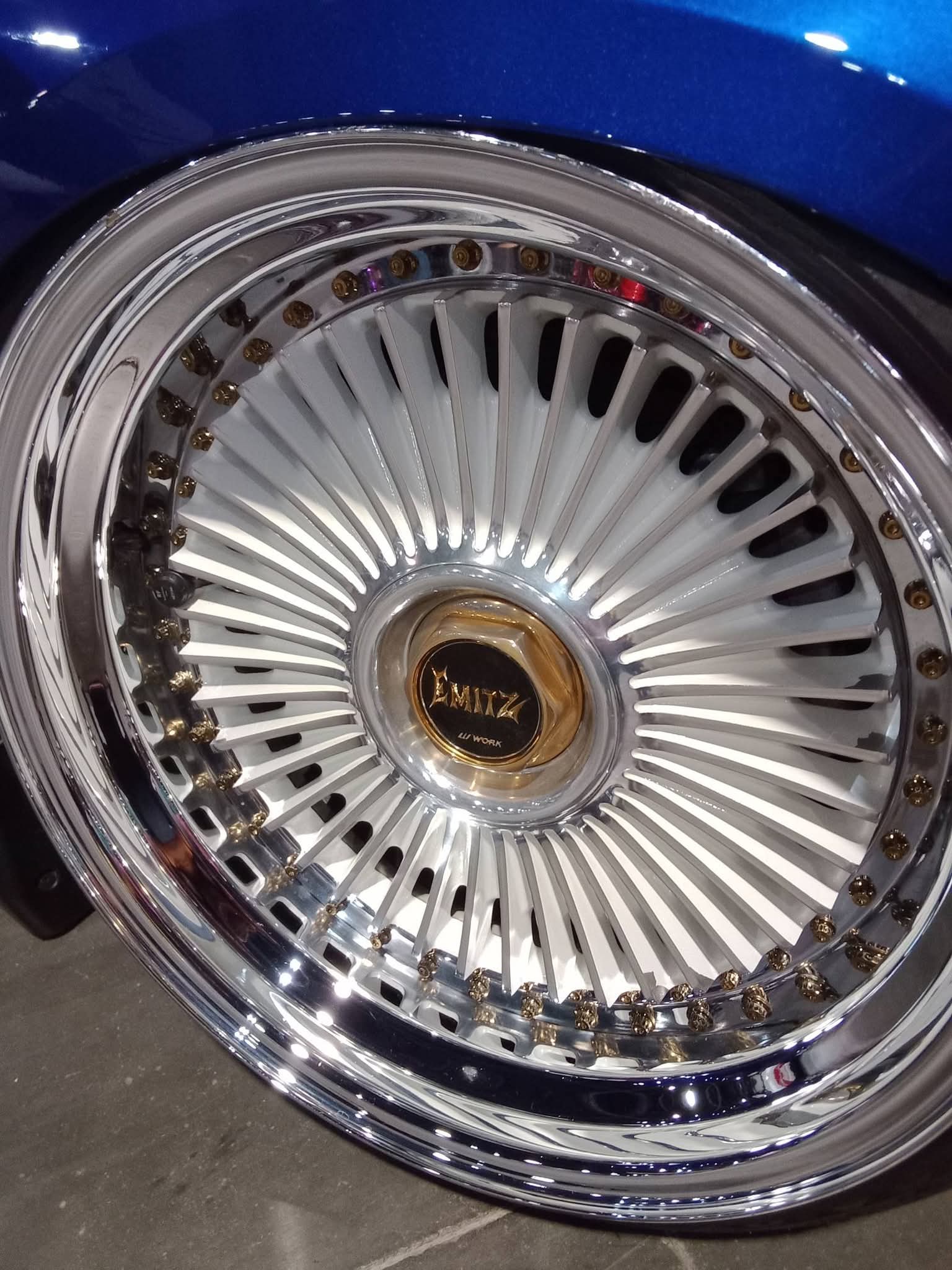 Custom white wheel